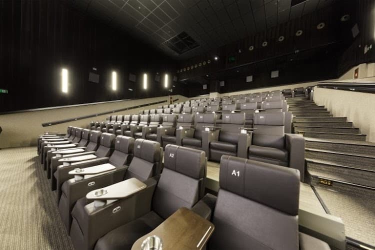 Yelmo Cines Artea cinema in Tendilla