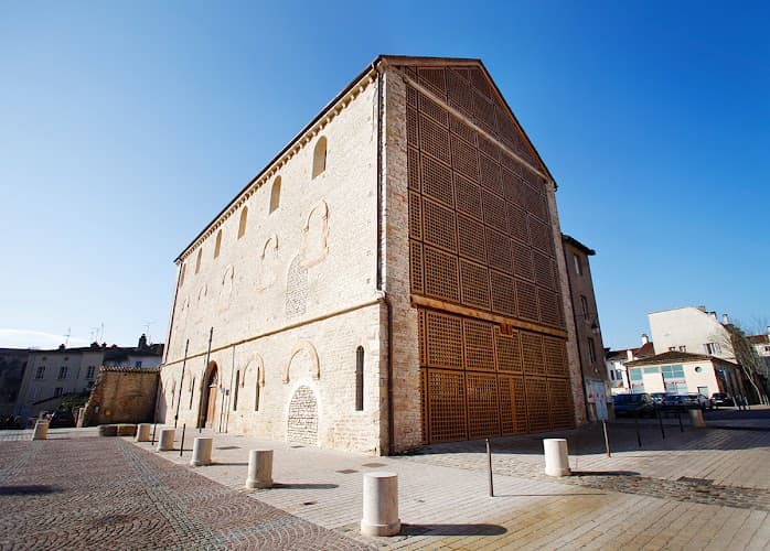 Les Arts cinema in Cluny