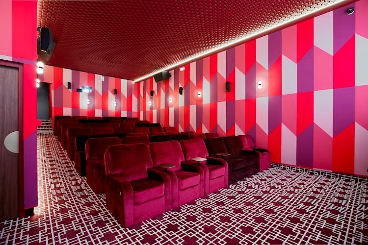 Cinéma le Lincoln cinema in Paris