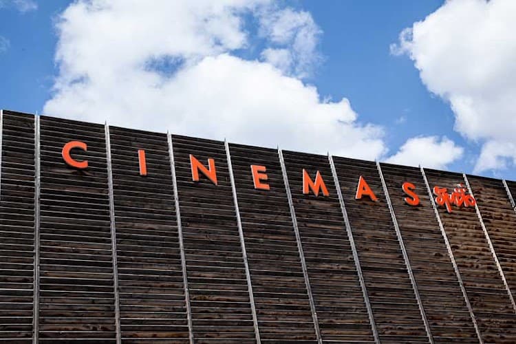 Studio cinema in Tours