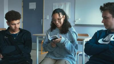 Writing Life – Annie Ernaux Through the Eyes of High School Students